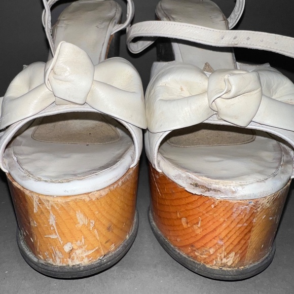 70s Hand Painted White Platform Sandals - Picture 2 of 15